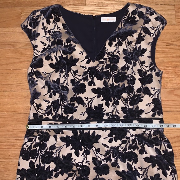 Tory Burch Dayton Floral Jacquard Dress. Fits like a large - Picture 6 of 8